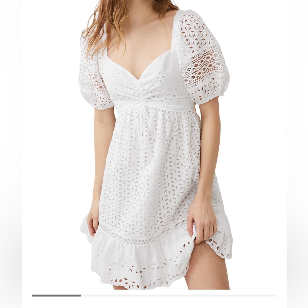 French Connection White Eyelet Mini Dress Size 2 BNWT
